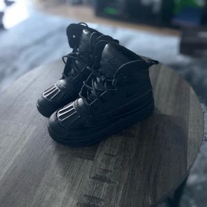 Nike ACG snow boots